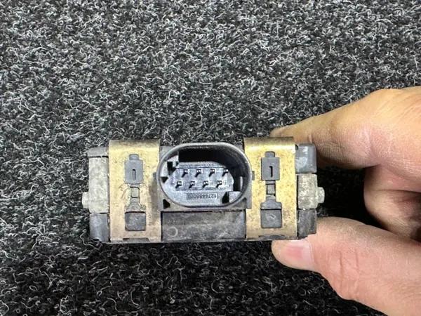 Mercedes Distronic Radarsensor OEM A0009055211 image 4