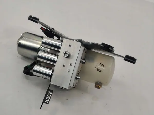 Kattopumppu OEM 8H0871611A Audi A4 S4 B7 Cabriolle image 6