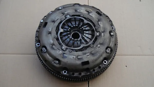 Volante de Dupla Massa VW T6 2.0TDI image 2