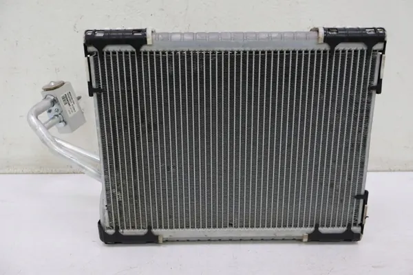 Grattoir évaporateur climatisation Maserati Grecale OEM MR447500-5180 image 3