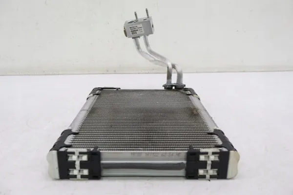 Grattoir évaporateur climatisation Maserati Grecale OEM MR447500-5180 image 5