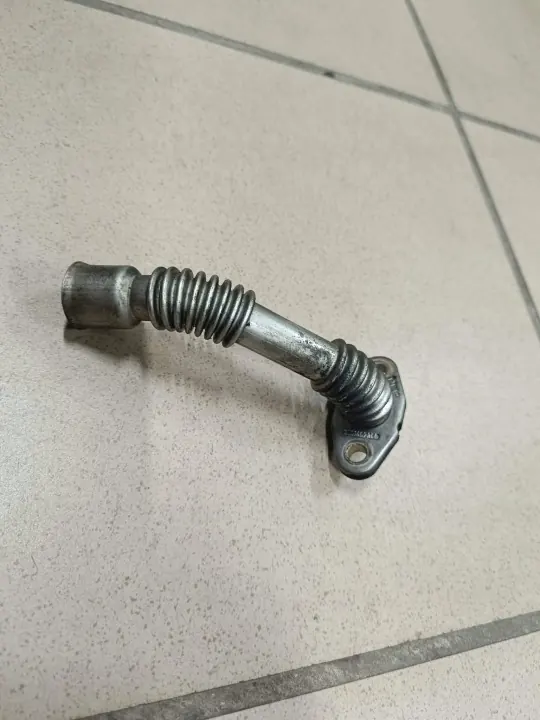 Turbo-öljynpoistoputki OEM 059145736D Audi A6:lle image 2