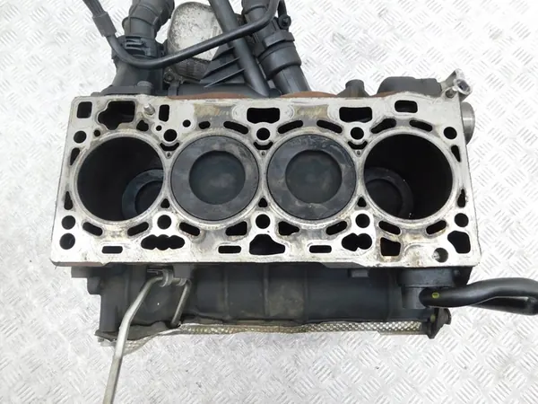 Motorblock Kolv Nedre - Audi VW Skoda Seat 2.0 TDI CR image 3
