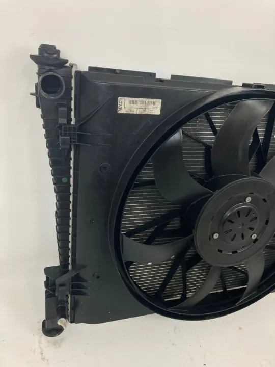 Radiateur & Ventilateur Dodge Durango 5.7 OEM 52014787AC image 6