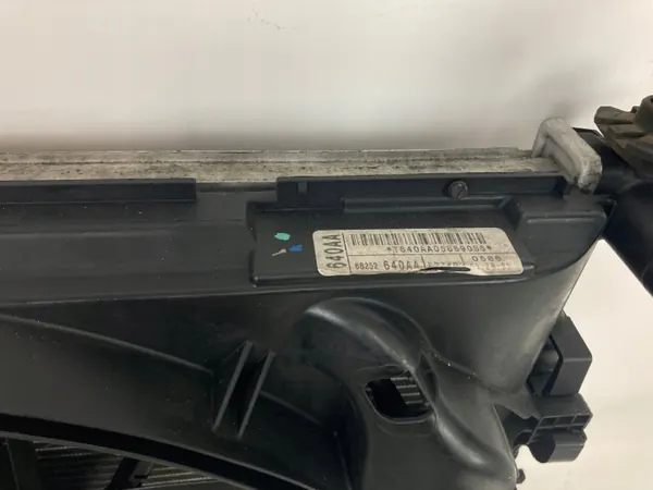 Radiateur & Ventilateur Dodge Durango 5.7 OEM 52014787AC image 9