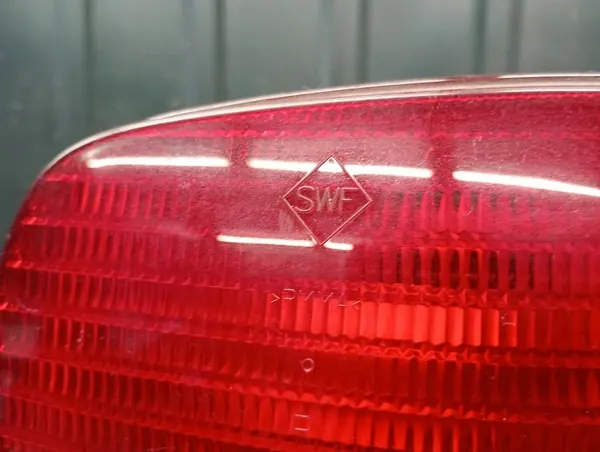 Luz trasera derecha VW Passat B5 97-00 image 3