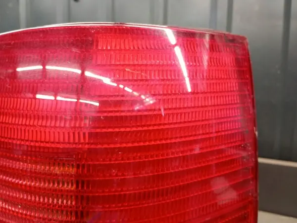 Luz trasera derecha VW Passat B5 97-00 image 4