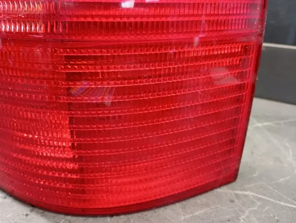 Luz trasera derecha VW Passat B5 97-00 image 5
