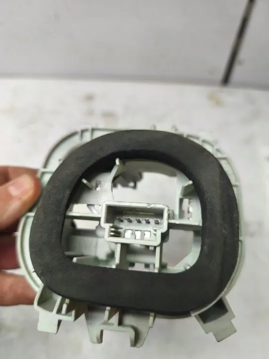 Rücklicht Glühbirnenhalter links OEM 57A945231 image 6