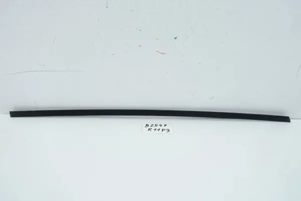 Mercedes C W205 Farmari vasen takaikkunatiiviste OEM image 2