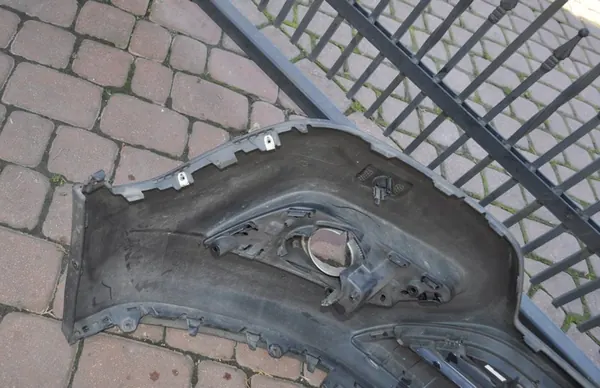 Parachoques delantero Opel Mokka A 12-15 image 8