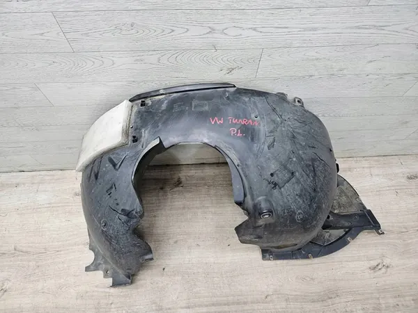 VW Touran Etu Vasemman Lokasuojan 2015 OEM 5TA805911D image 4