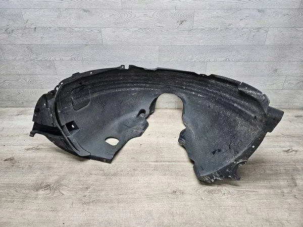 VW Touran Etu Vasemman Lokasuojan 2015 OEM 5TA805911D image 5