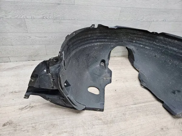VW Touran Etu Vasemman Lokasuojan 2015 OEM 5TA805911D image 6