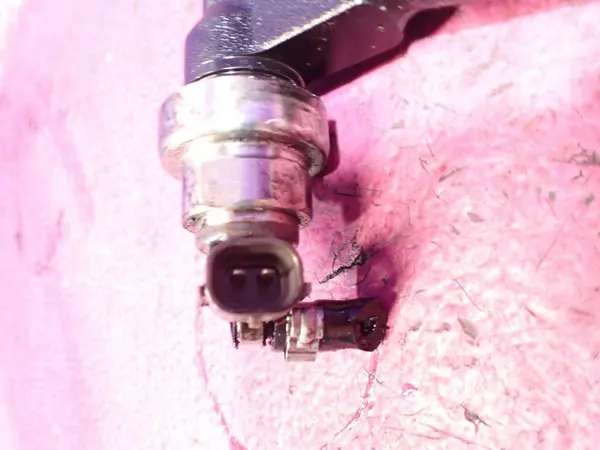 OPEL MERIVA A I 02-06 1.7 CDTI Injektor 8973138612 image 3