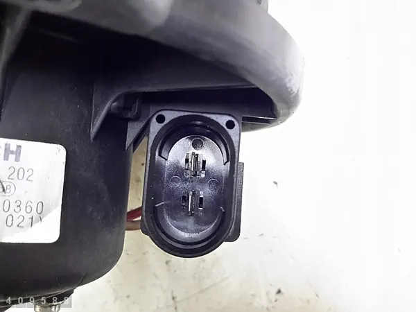 Moottorituuletin lämmitys Audi A6 1997 4b1820021 image 5