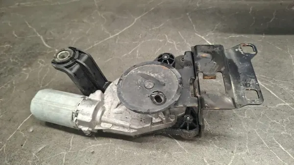 BMW 7167223 Achterruitwissermotor image 2