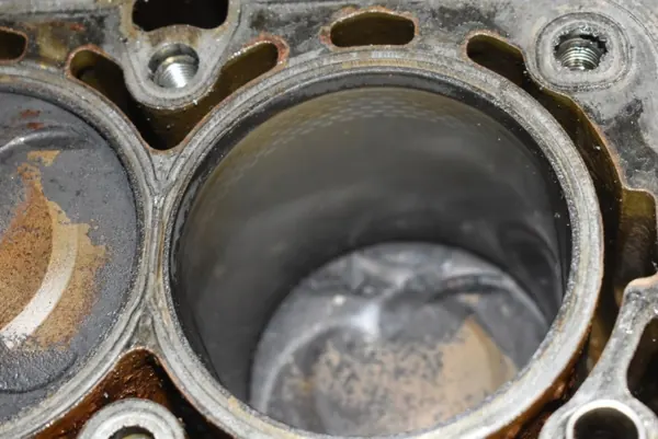 Opel OE motorblok onder A16XER 1.6 16V image 7