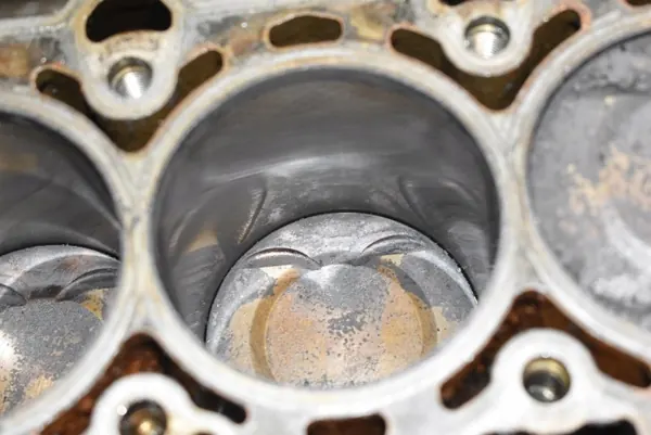 Opel OE motorblok onder A16XER 1.6 16V image 8
