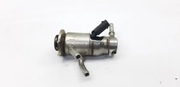 Inyector AdBlue Mercedes OEM A2C95505300 - Usado image 4