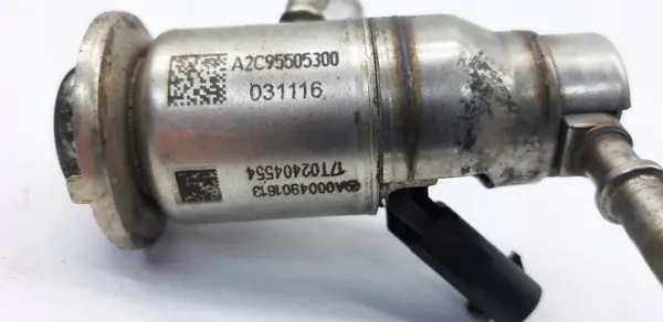 Inyector AdBlue Mercedes OEM A2C95505300 - Usado image 5