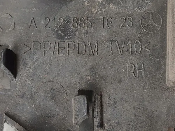 Grille de Pare-chocs Avant Droite Mercedes W212 2009–2016 OEM image 3