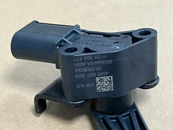 Sensor de nível AUDI Q7 Q8 4M 4M0941310K image 2