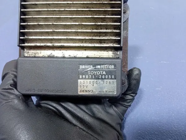 Toyota OE Einspritzsteuergerät OEM 89871-20050 image 4
