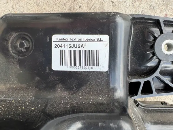 Nissan AdBlue-säiliö OEM 204115JU2A Navara D23 2020 image 4