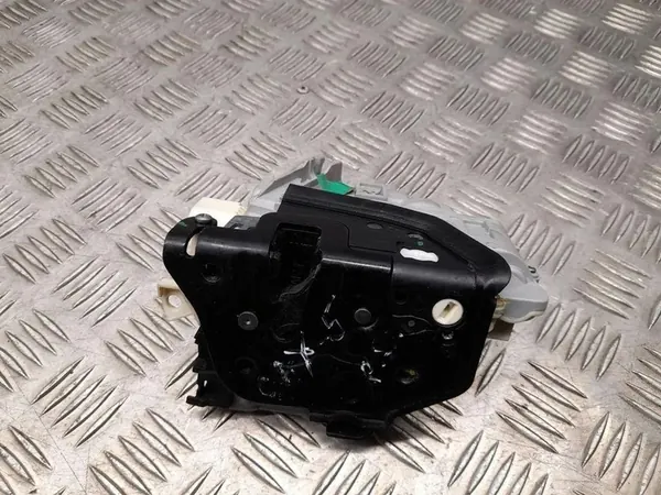 Höger Framdörrslås PORSCHE CAYENNE 4.8L image 3