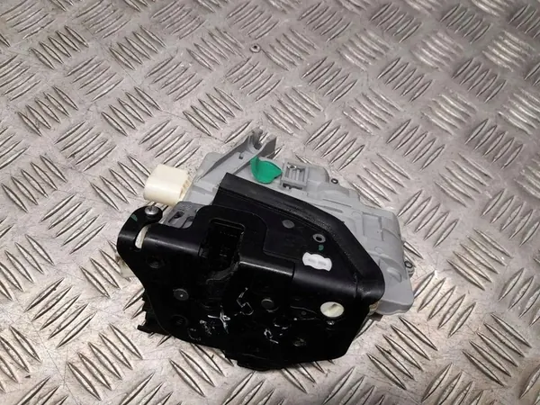 Höger Framdörrslås PORSCHE CAYENNE 4.8L image 4