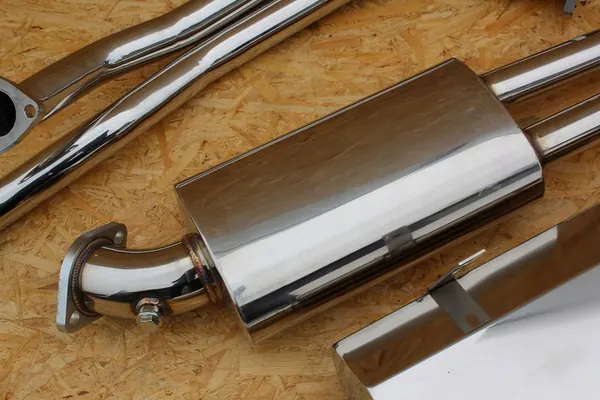 Système d'échappement Turboworks Cat Back pour BMW E36 M3 2x2" à 3" image 6