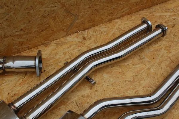 Système d'échappement Turboworks Cat Back pour BMW E36 M3 2x2" à 3" image 7