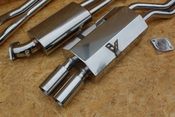 Système d'échappement Turboworks Cat Back pour BMW E36 M3 2x2" à 3" image 9