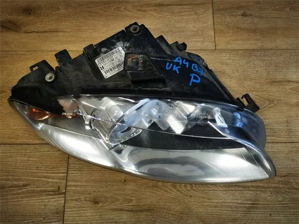Faros Derecho Audi A4 B7 UK 8E0941004AK image 5