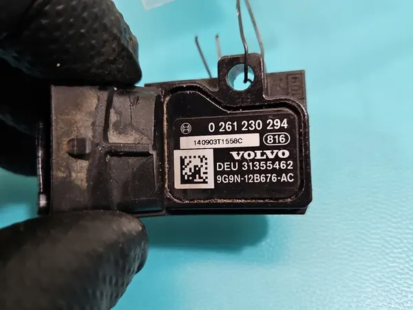 Air Pressure Sensor Volvo V40 II 12- OEM 0261230294 image 3