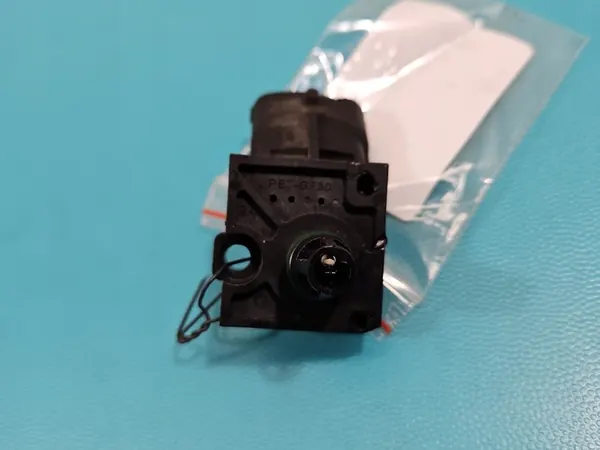 Air Pressure Sensor Volvo V40 II 12- OEM 0261230294 image 4