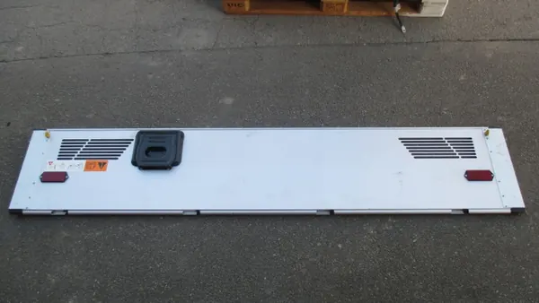Panneau latéral arrière Ford Transit OEM BK31H40200-DA image 4