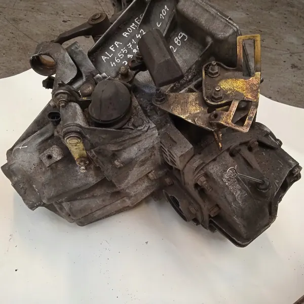 Alfa Romeo Vaihteisto OEM 2988-B04C101 Käytetty image 4