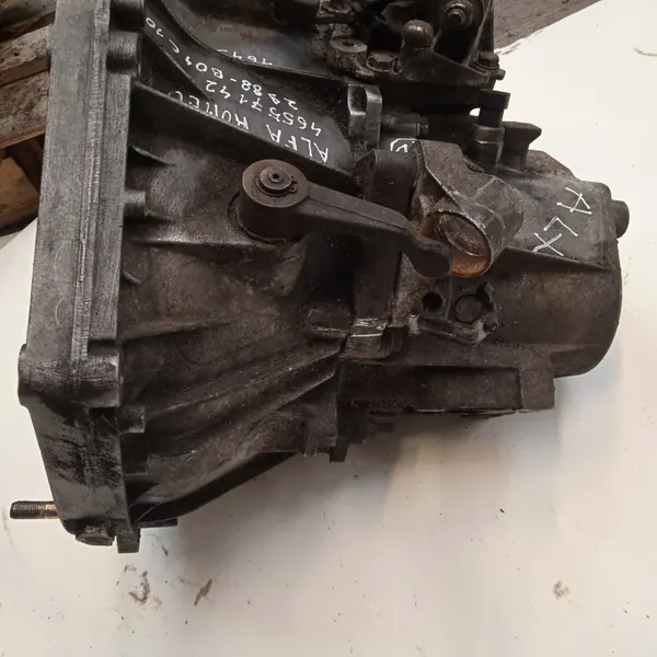 Alfa Romeo Vaihteisto OEM 2988-B04C101 Käytetty image 8