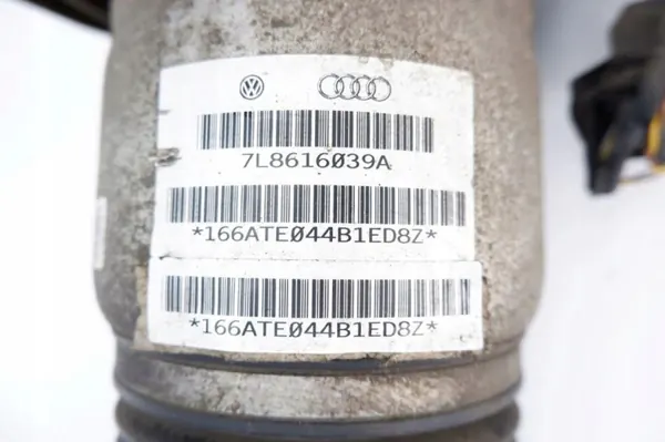 Amortecedor pneumático dianteiro esquerdo OEM 7L8616039A Audi Q7 image 5