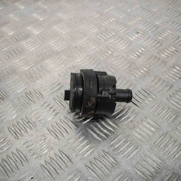 Vattenpumpmotor VW GOLF VII VARIANT 1.6L Diesel 5G0965561 image 2