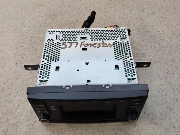 Radio OEM 86201SC43038 para Subaru Forester III image 6