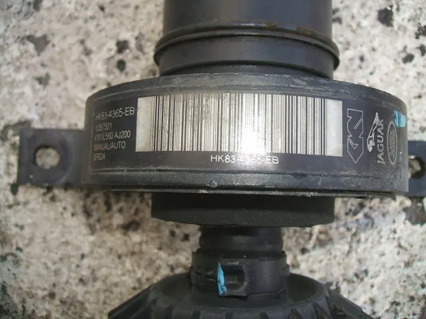 Jaguar F-Pace cardanas OEM HK83-4365-EB Gebruikt image 3