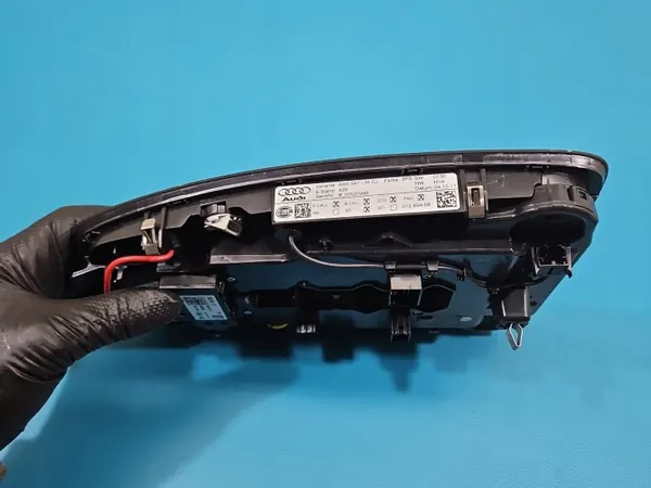 Lampe de plafond Audi A4 B9 OEM 8W0947135CJ - Occasion image 10