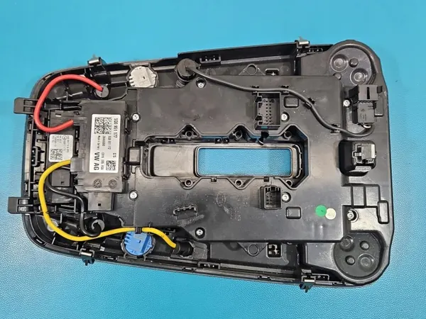 Lampe de plafond Audi A4 B9 OEM 8W0947135CJ - Occasion image 5