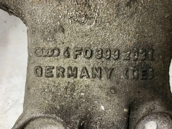 Support de boîte OEM 4F0399263 pour Audi A6 C6 2.0 TDI image 4