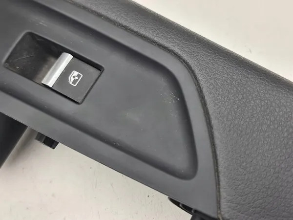 Audi Q5 SQ5 2018 Takakahvan Kansi 186026942 image 3