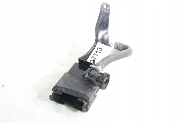 Strålkastarsprutare vänster OEM UZ17713 Mazda CX7 image 2