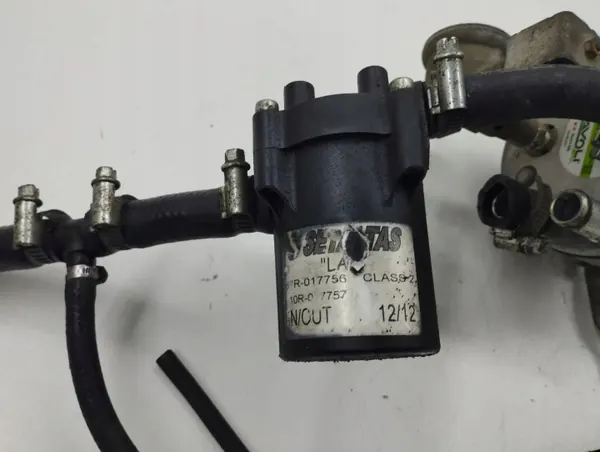 Reductor LPG Infiniti OEM 67R010276 - Usado image 4